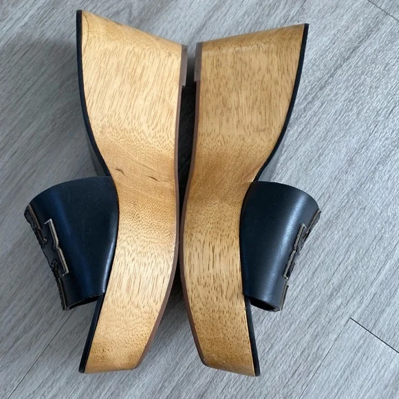 Tory Burch Logo Wood Wedge Slip-on Sandals~ 9 - Picture 3 of 8